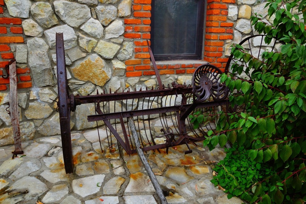 Станица Еланская, музей геноцида казачества. Старинная сельхозтехника. Станица Еланская, музей геноцида казачества. Старинная сельхозтехника.