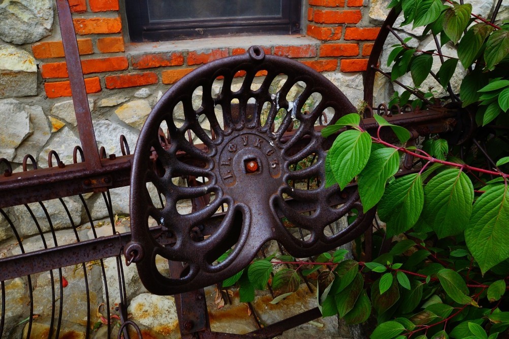 Станица Еланская, музей геноцида казачества. Старинная сельхозтехника. Станица Еланская, музей геноцида казачества. Старинная сельхозтехника.