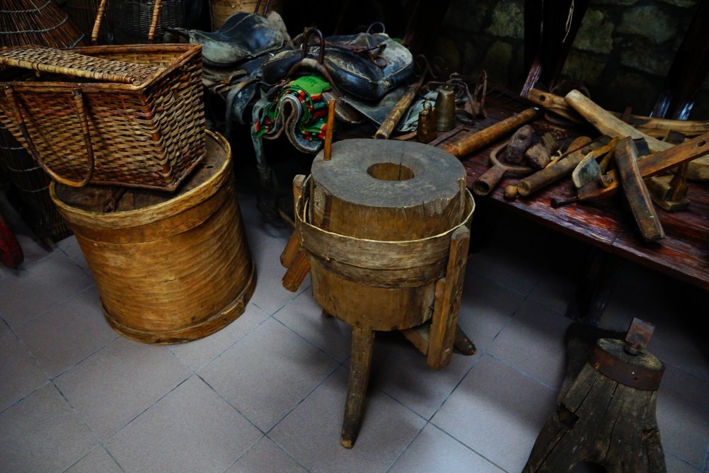 Станица Еланская, музей геноцида казачества. Утварь и инструменты старинного казачьего быта Станица Еланская, музей геноцида казачества. Утварь и инструменты старинного казачьего быта