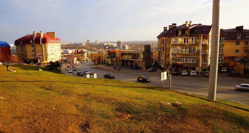 Кольцо противотанковых рвов вокруг Ростова-на-Дону. Следы рвов на территории современного города. Кольцо противотанковых рвов вокруг Ростова-на-Дону. Следы рвов на территории современного города.