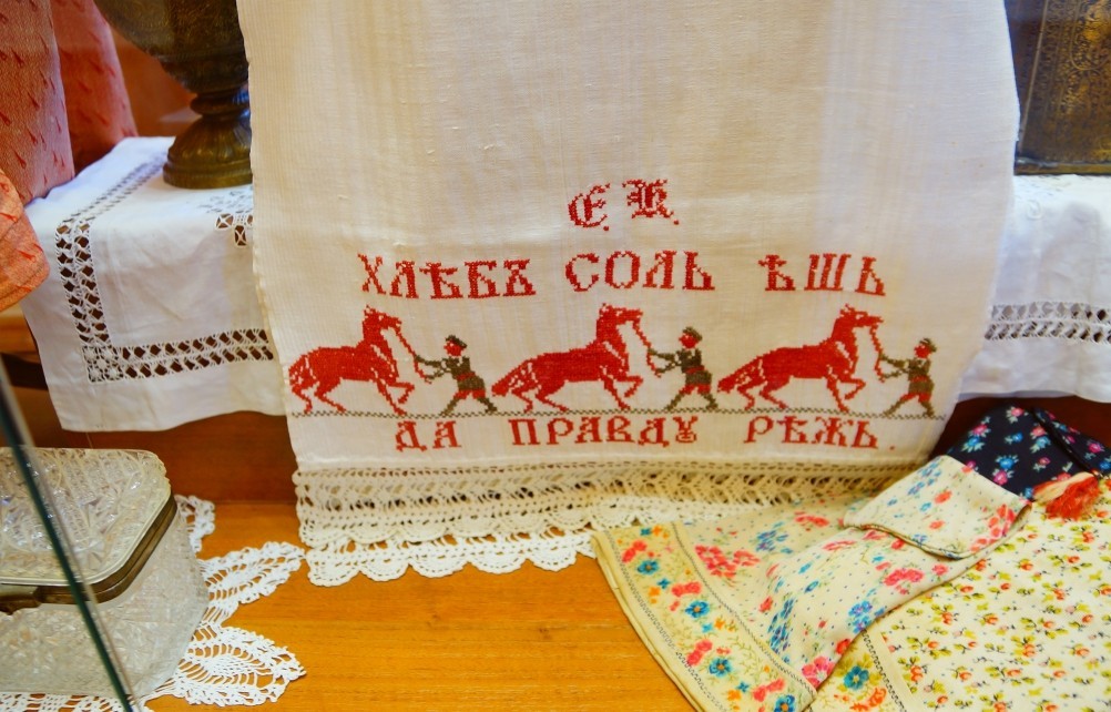 Старочеркасская, традиции казачьей кухни. Хлеб соль ешь, а правду режь. 