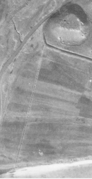 Противотанковые надолбы на рубежах обороны вокруг Ростова-на-Дону Противотанковые надолбы на рубежах обороны вокруг Ростова-на-Дону