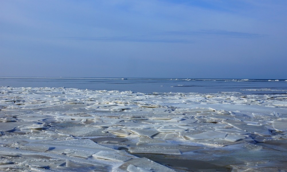 Чумбур-Коса, льды и торосы Чумбур-Коса, льды и торосы