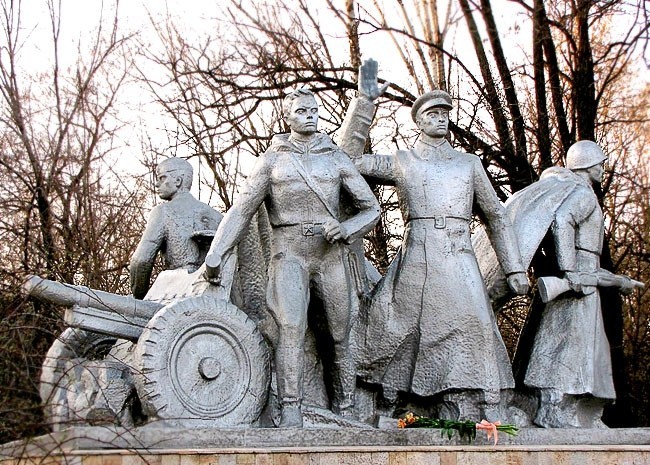 Подвиг артиллеристов у Больших Салов 17-го ноября 1941 г. Подвиг артиллеристов у Больших Салов 17-го ноября 1941 г.