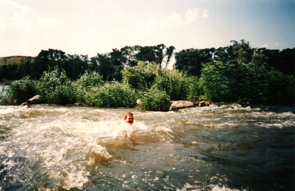 Старая мельница у хутора Крутинского на реке Калитве. Старая мельница у хутора Крутинского на реке Калитве.