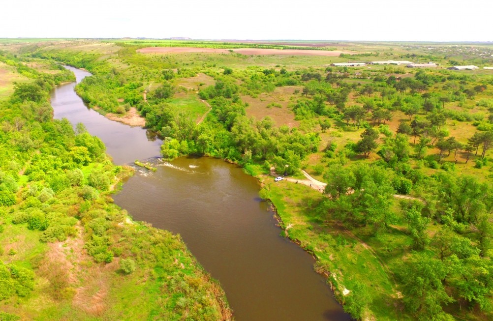 Старая мельница у хутора Крутинского на реке Калитве. Старая мельница у хутора Крутинского на реке Калитве.