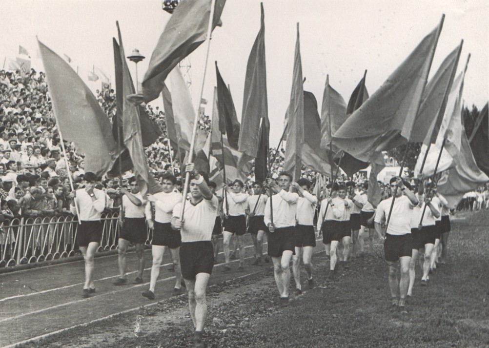 Первомайские и ноябрьские демонстрации в Ростове-на-Дону Первомайские и ноябрьские демонстрации в Ростове-на-Дону