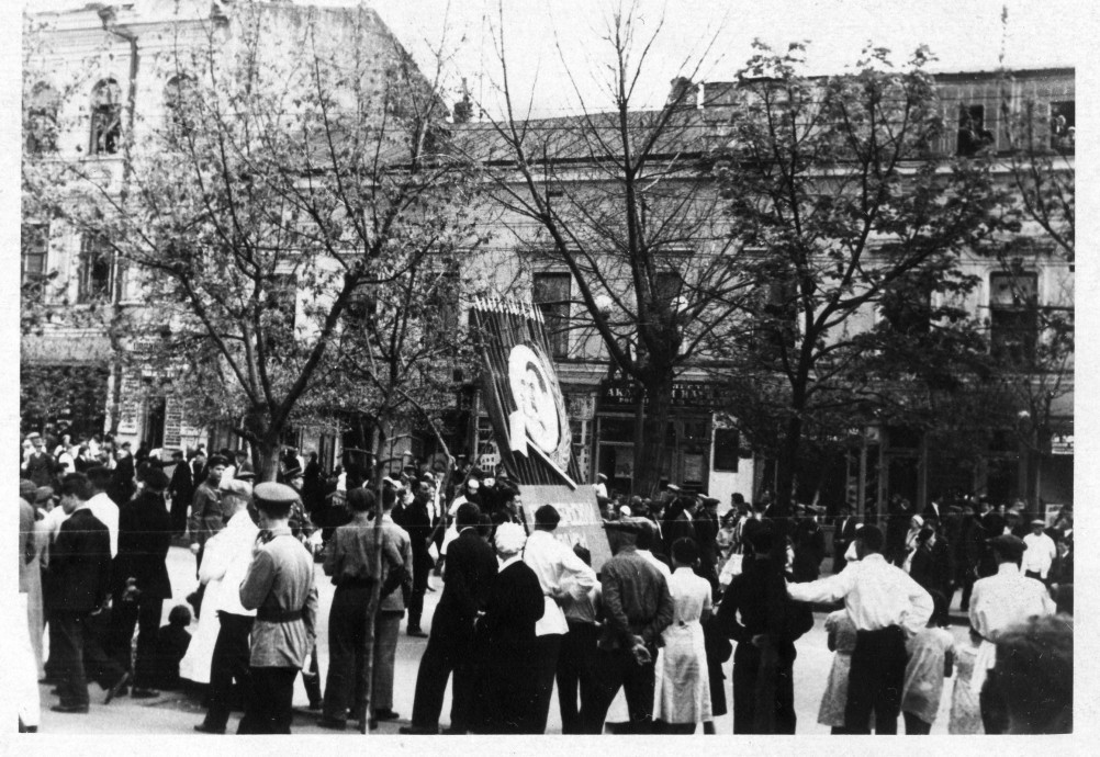 Первомайские и ноябрьские демонстрации в Ростове-на-Дону Первомайские и ноябрьские демонстрации в Ростове-на-Дону