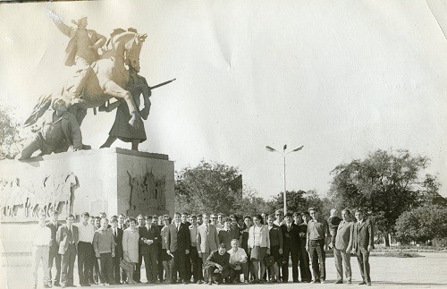История памятника Первоконникам на площади Советов и гражданской войны в Ростове