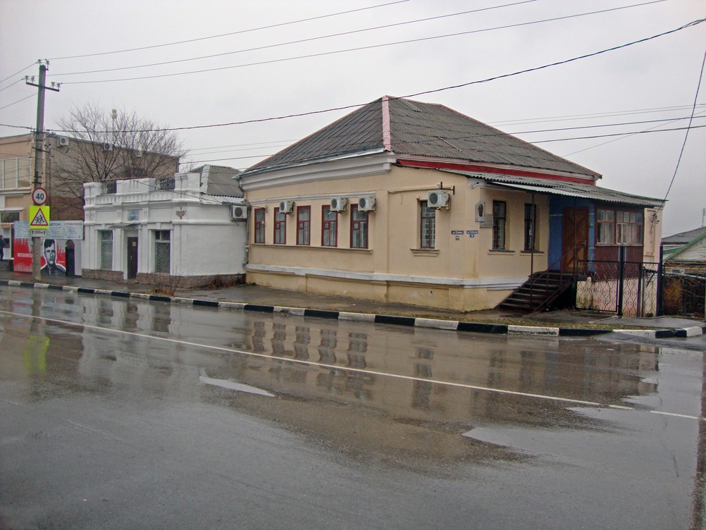 Памятники архитектуры на ул. Гулаева у Аксайской переправы