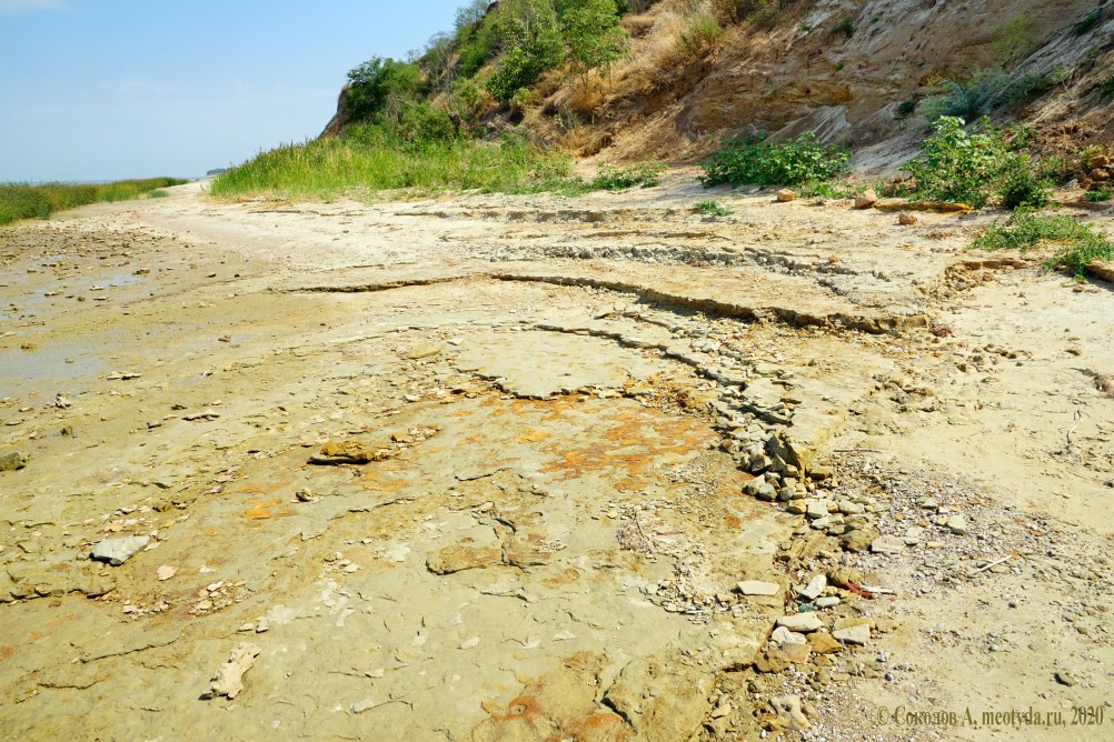 Голубая глина на Азовском побережье