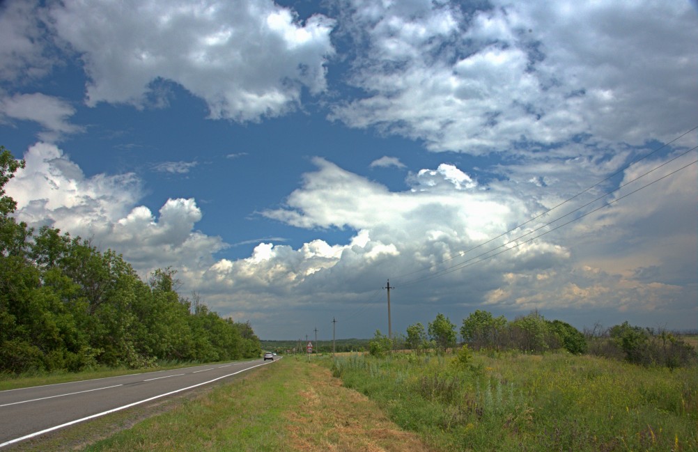 Облака в июле над Дорогой на Усть-Донецк